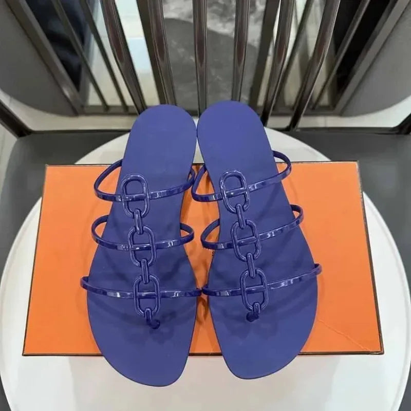 2026 New Chain Pig Nose Flat-bottomed Slippers Fashionable Outer Wear Pinch Foot Flip-flops Beach Jelly Women's Shoes